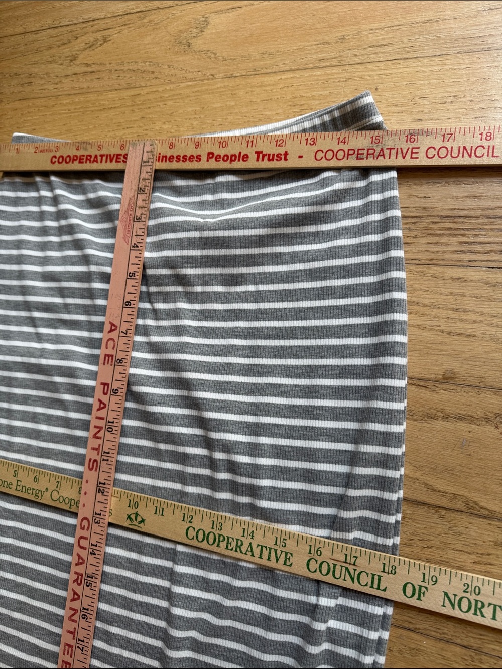 Striped Grey & White Knit split slit long skirt, size large - Picture 7 of 8